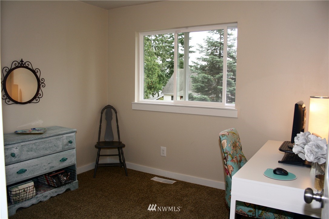 19 217th Place Southeast Bothell, WA 98021 - Photo 14 of 24