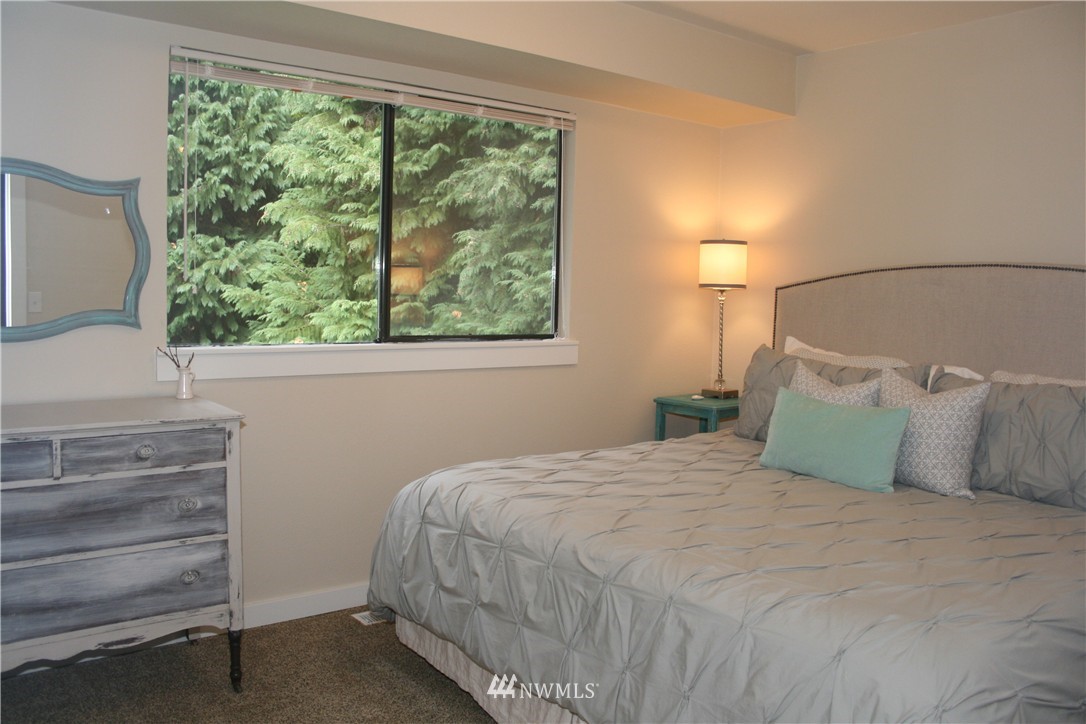 19 217th Place Southeast Bothell, WA 98021 - Photo 10 of 24