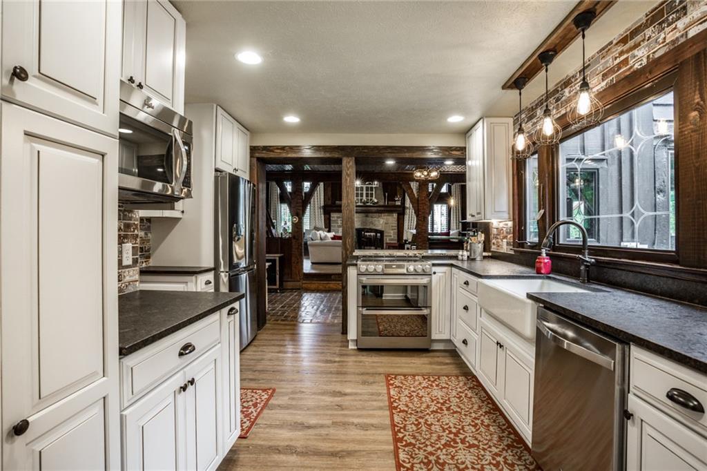 8151 Conarroe Road Indianapolis, IN 46278 - Photo 14 of 48 Gallery Image 14