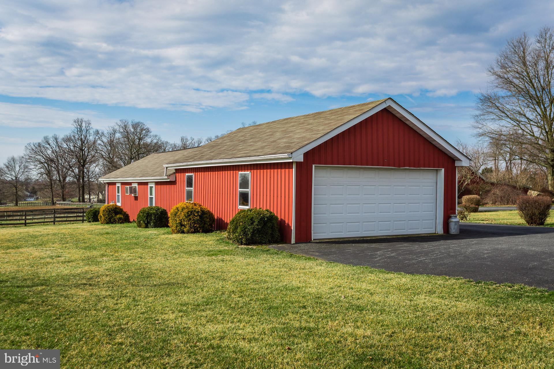 1691 New London Road Landenberg, PA 19350 - Photo 16 of 48 2 car garage and shop
