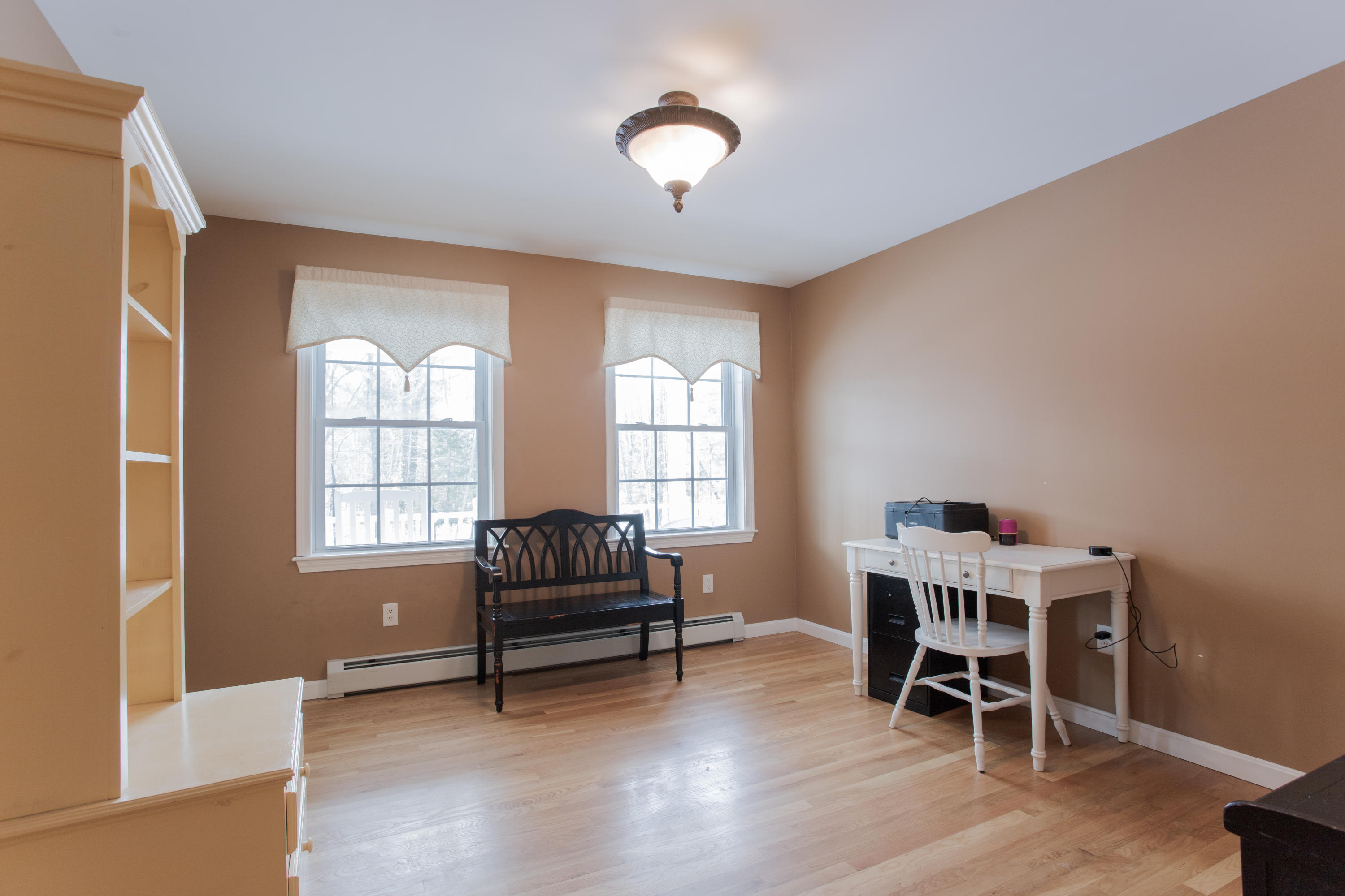 207 Mountain Road Cape Neddick, ME 03902 - Photo 6 of 31 207 Mountain Rd (15)