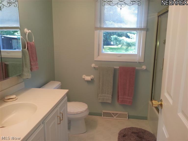 5950 Neff Road Valley City, OH 44280 - Photo 9 of 25 Gallery Image 9