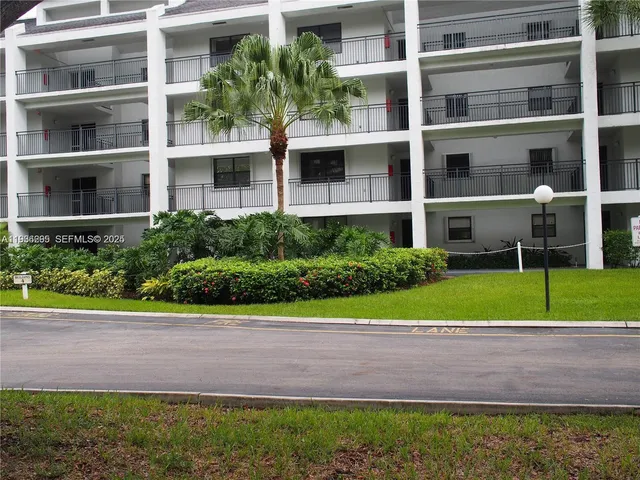 $2,500 | 16171 Blatt Boulevard, Unit 408, Weston, FL 33326