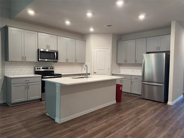 $438,000 | 3253 Cumby Drive, Royse City, TX 75189