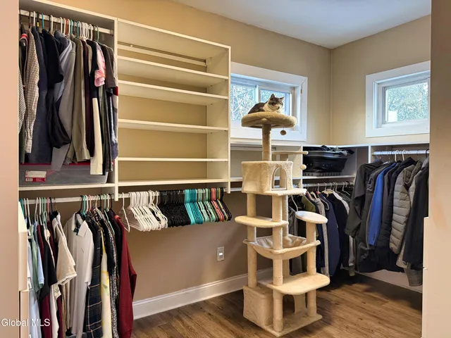 $265,000 | 81 Edgecomb Street, Albany, NY 12209