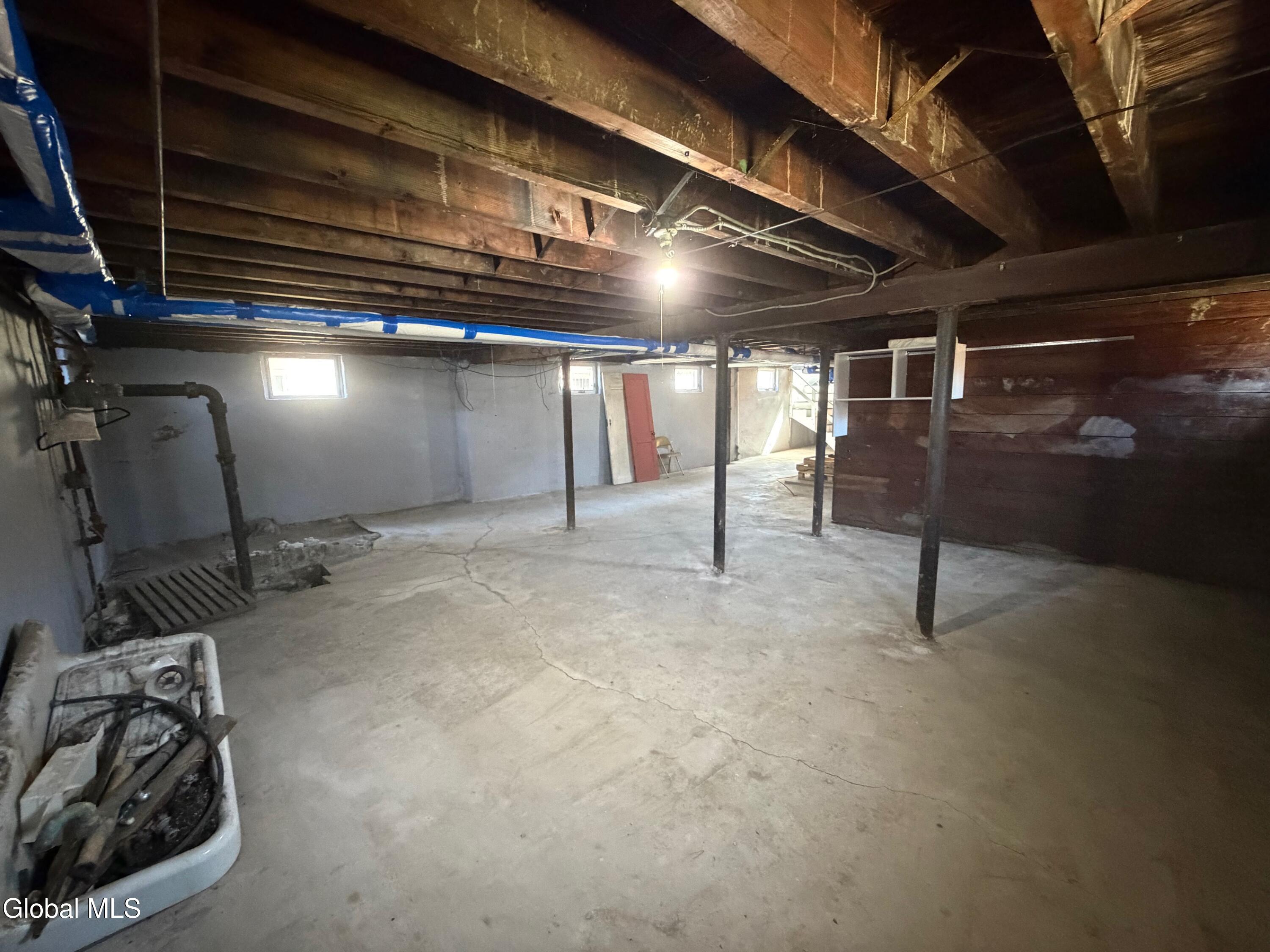 81 Edgecomb Street Albany, NY 12209 - Photo 26 of 28 IMG_3348