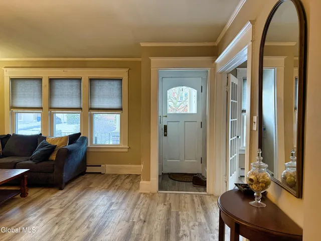 $265,000 | 81 Edgecomb Street, Albany, NY 12209