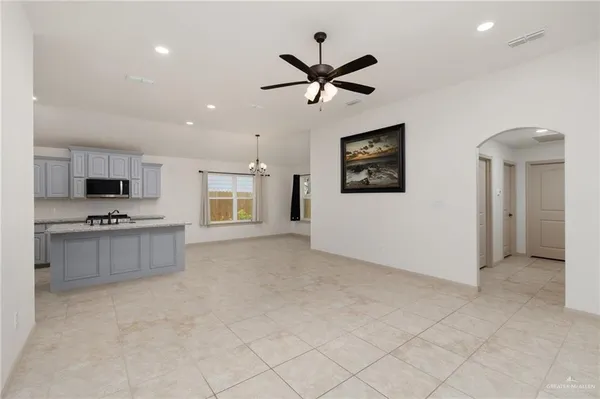 $2,100 | 2205 Antelope Cyn Street, Edinburg, TX 78541