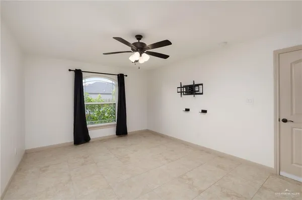 $2,100 | 2205 Antelope Cyn Street, Edinburg, TX 78541