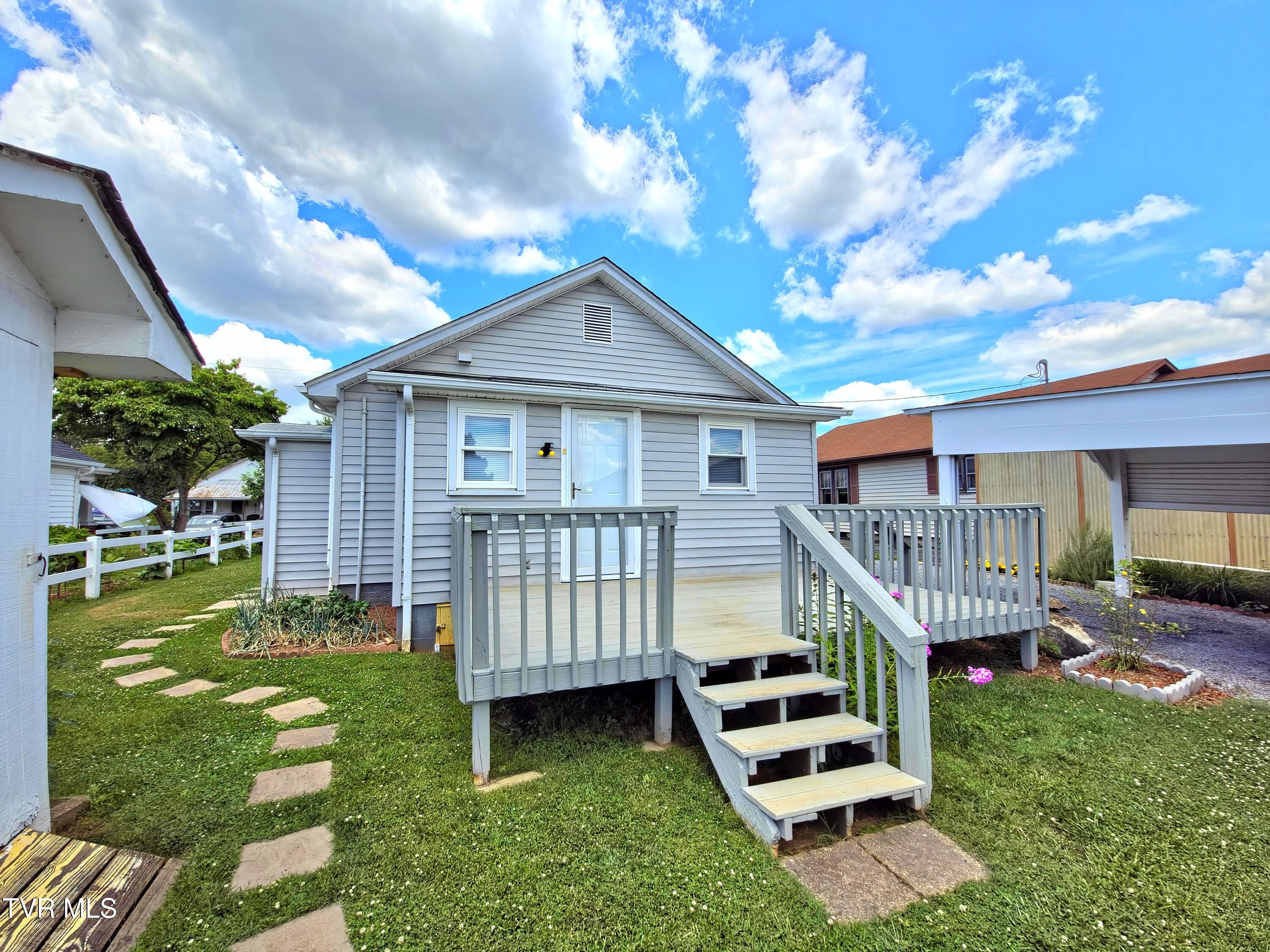 1009 Riverside Avenue Kingsport, TN 37660 - Photo 16 of 29 23007