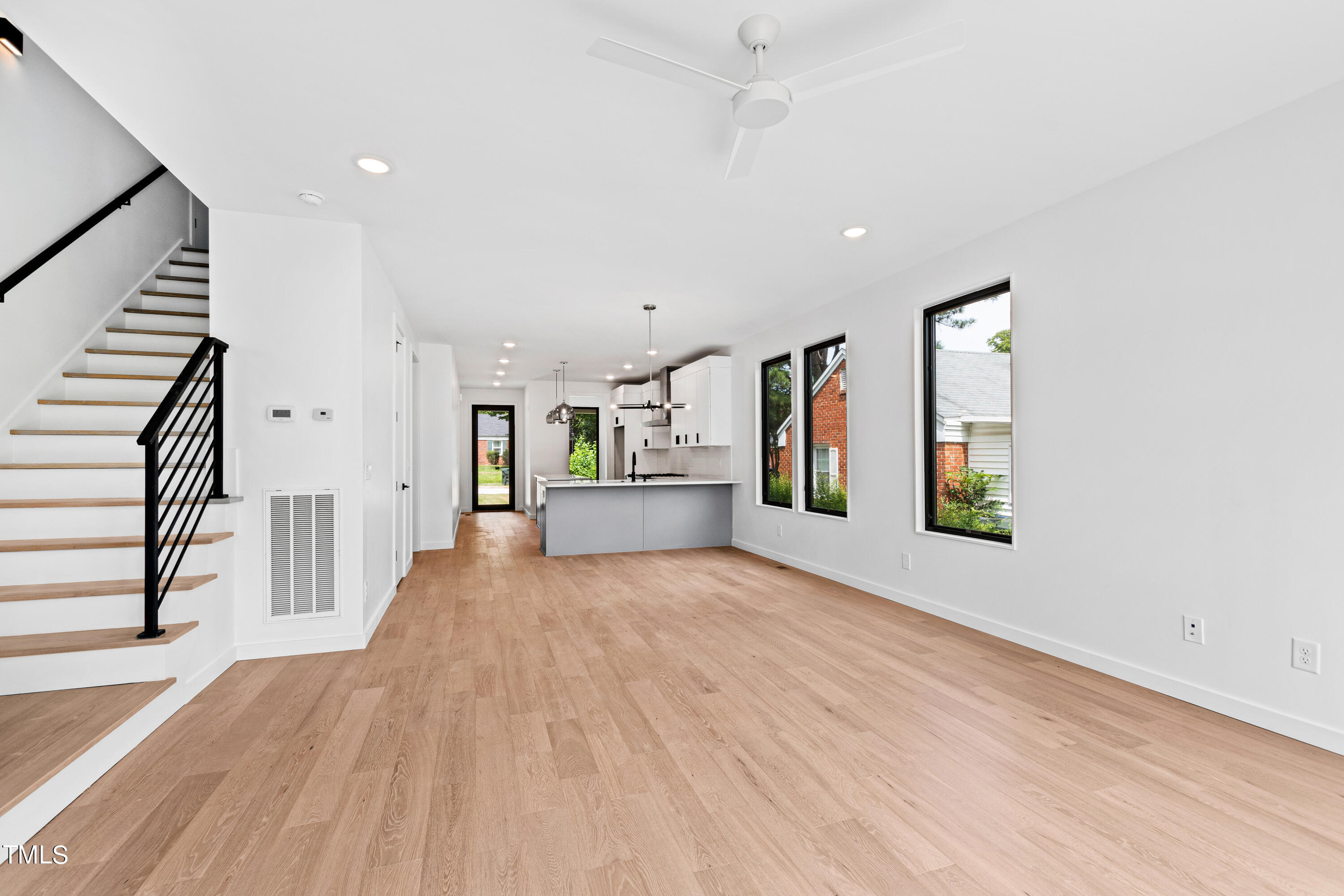 716 Brighton Road, Unit 101 Raleigh, NC 27610 - Photo 12 of 67 Living 3