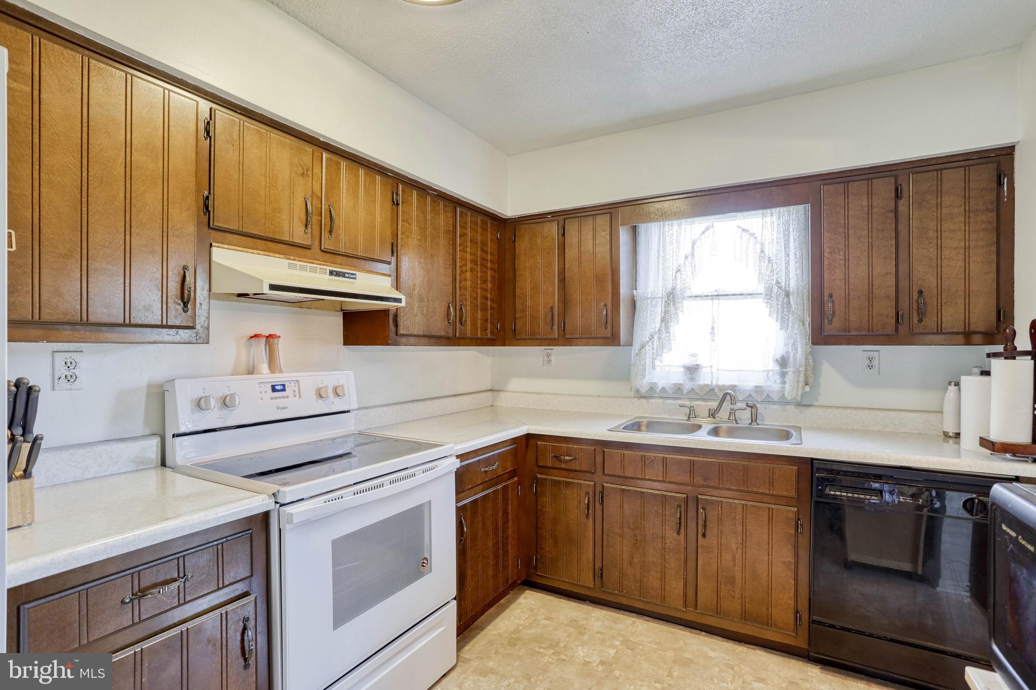 4300 Beaumont Road Dover, PA 17315 - Photo 22 of 43 Gallery Image 22