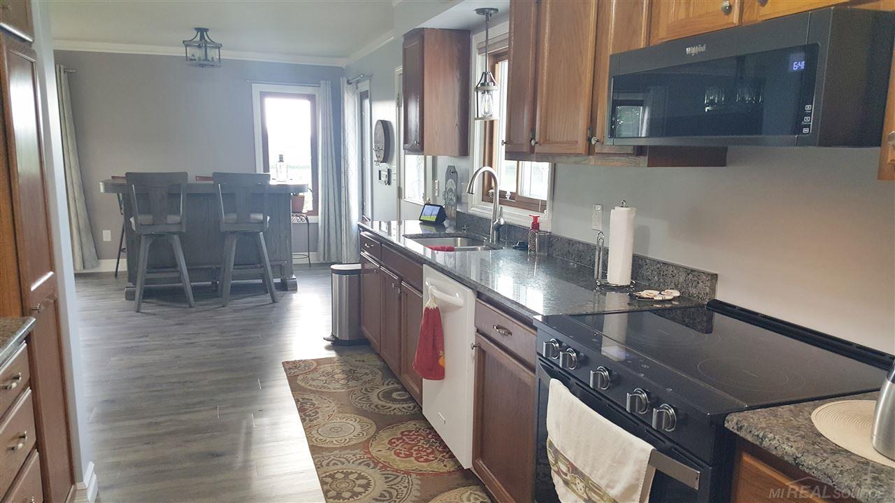 5155 State Road Fort Gratiot, MI 48059 - Photo 14 of 33