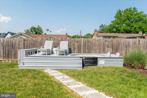 $825,000 | 2944 Random Road, Falls Church, VA 22042