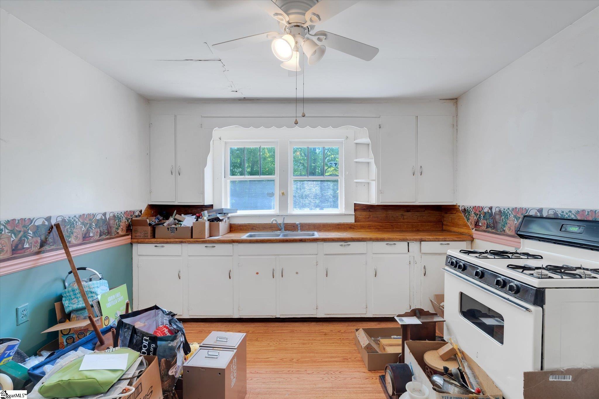 644 Preston Road Pelzer, SC 29669 - Photo 12 of 36