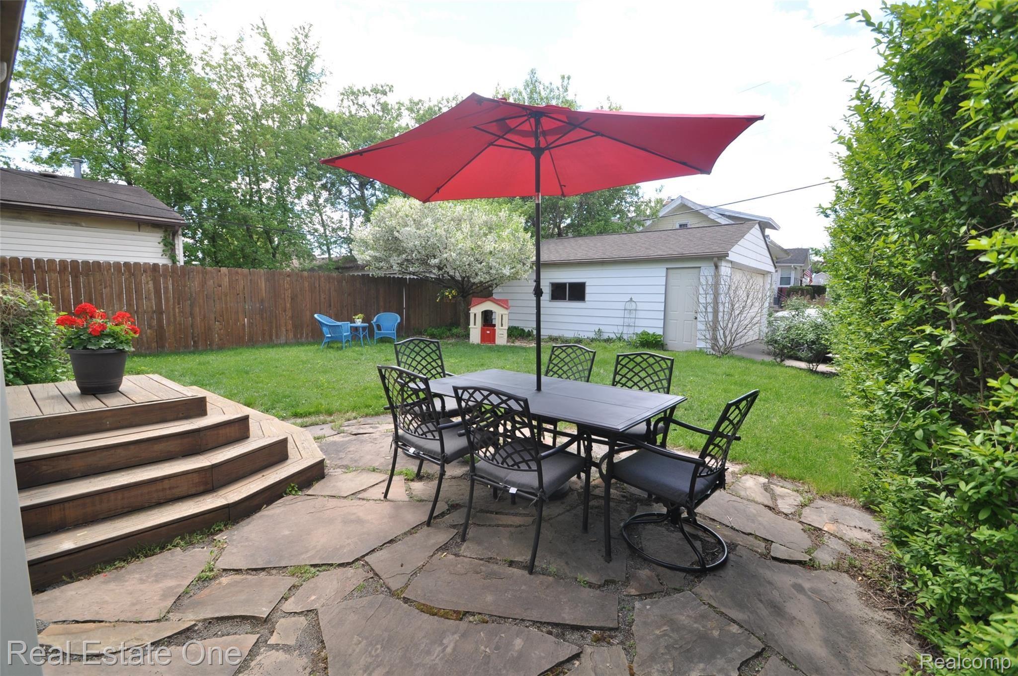 1891 Stanford Road Berkley, MI 48072 - Photo 32 of 39 33.JPG
