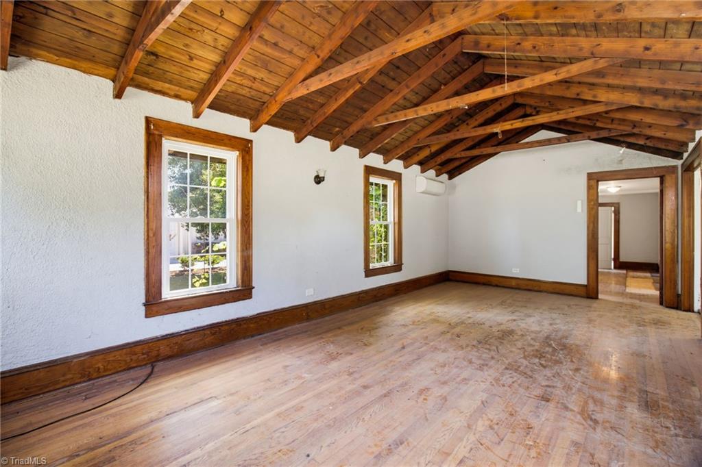 300 New Street High Point, NC 27260 - Photo 7 of 31 Gallery Image 7