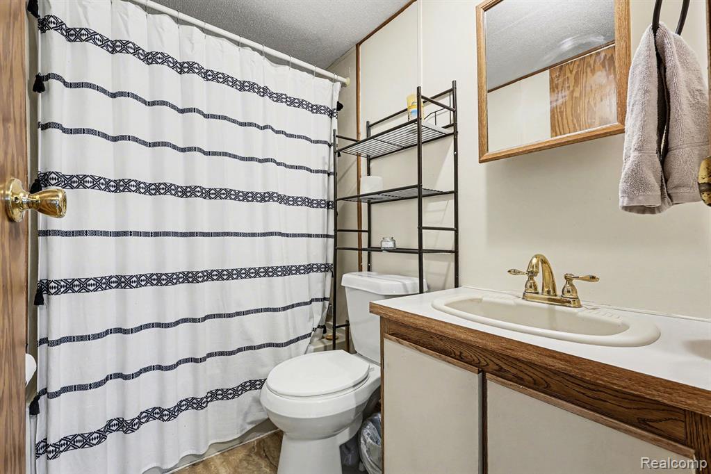 12509 Norman Road Yale, MI 48097 - Photo 14 of 25