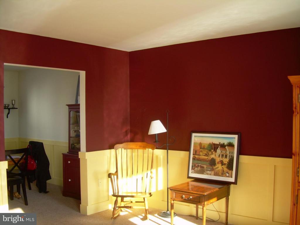 141 Arrowhead Drive Lititz, PA 17543 - Photo 2 of 8
