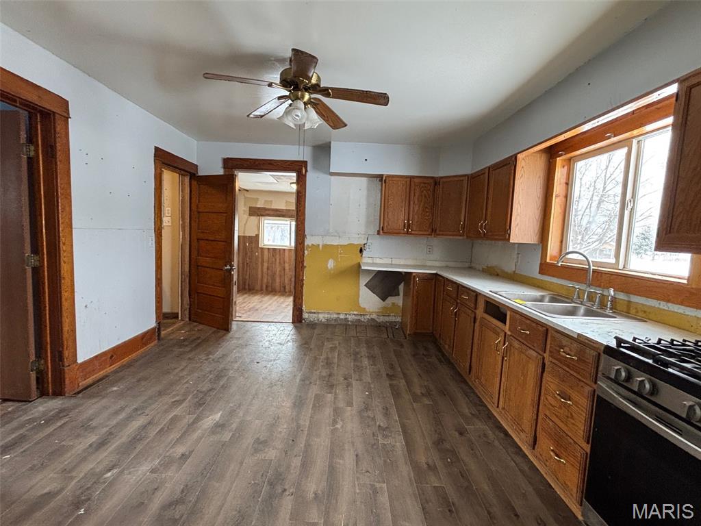 120 Gillespie Wilsonville, IL 62093 - Photo 4 of 12