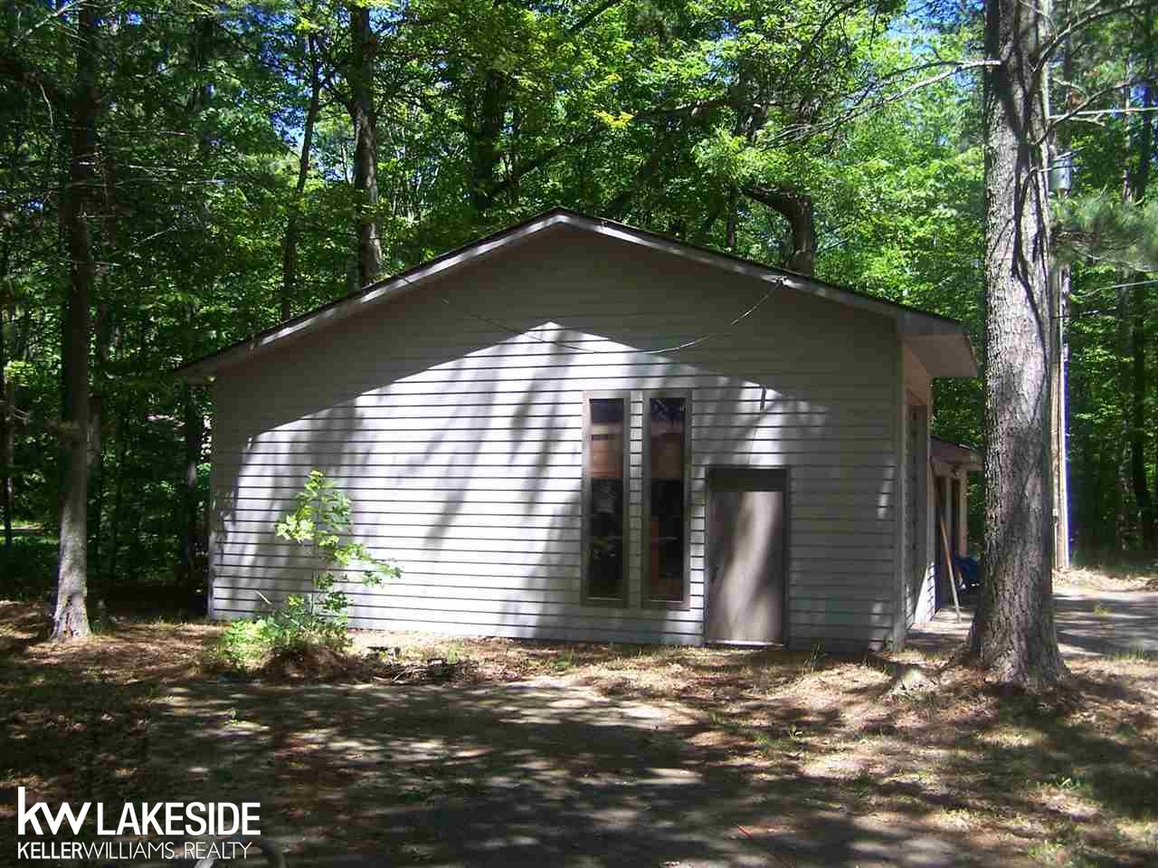 10333 Kay Ray Road Williamsburg, MI 49690 - Photo 16 of 69
