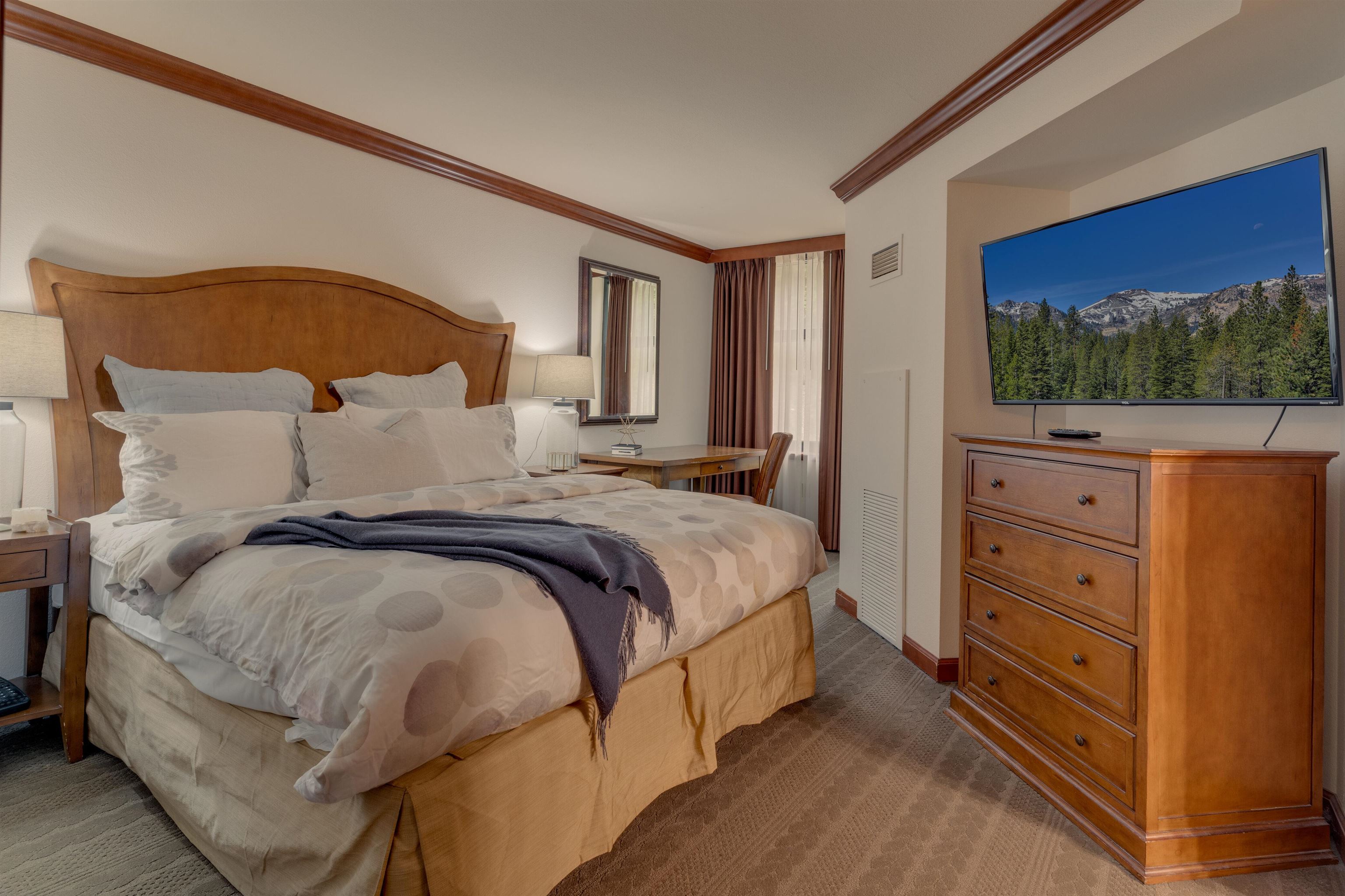 400 Resort Road, Unit 317 & 319 Olympic Valley, CA 96146 - Photo 7 of 21