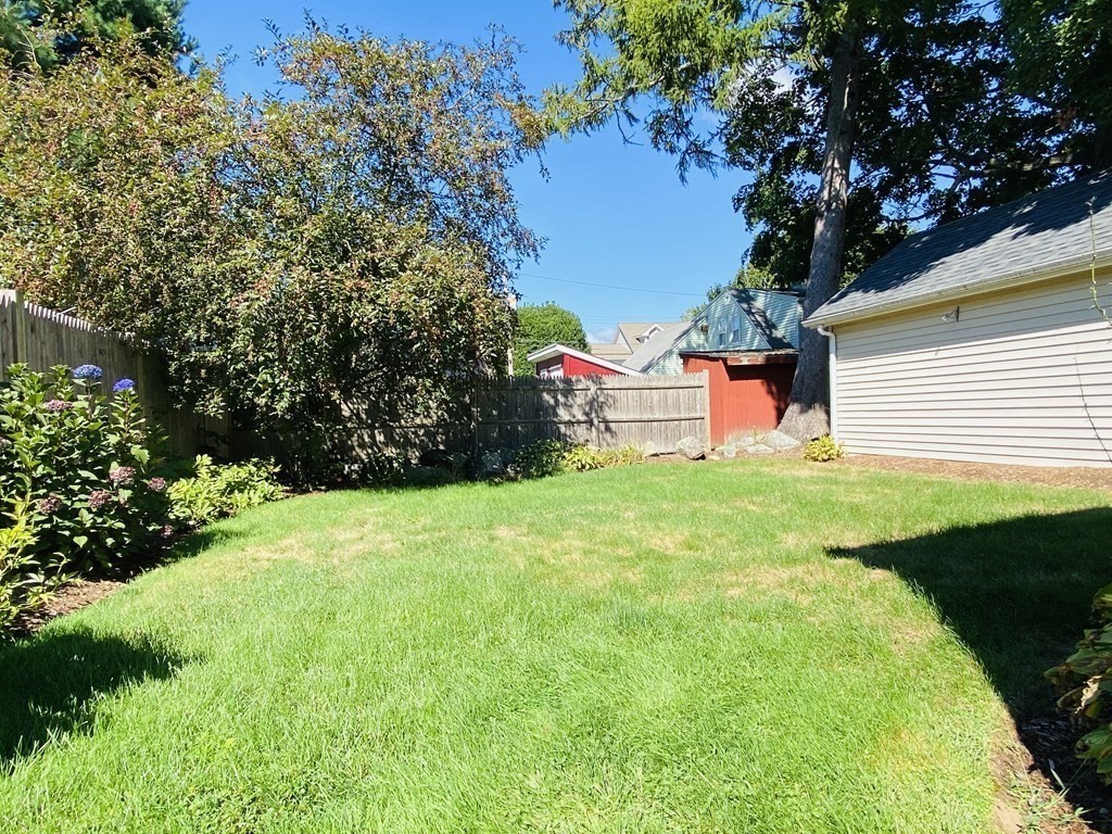 34 Edwin Road Waltham, MA 02453 - Photo 16 of 20