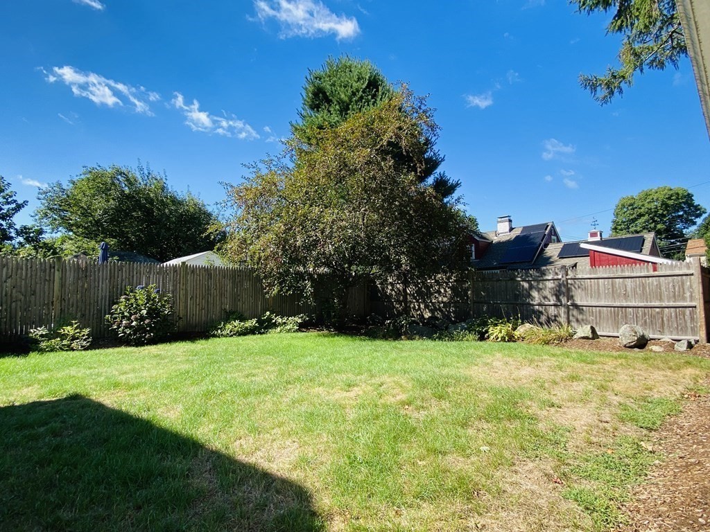 34 Edwin Road Waltham, MA 02453 - Photo 17 of 20