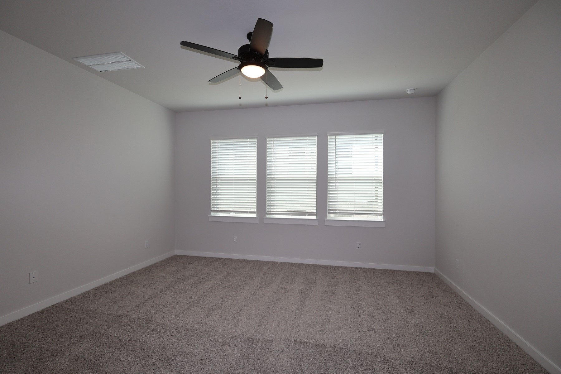 300 Marie Way Georgetown, TX 78626 - Photo 8 of 16