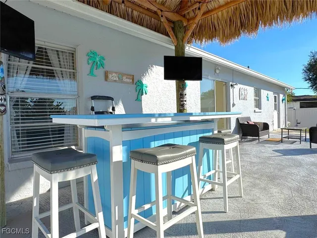 $2,500 | 242 Seminole Boulevard Northwest, Port Charlotte, FL 33952