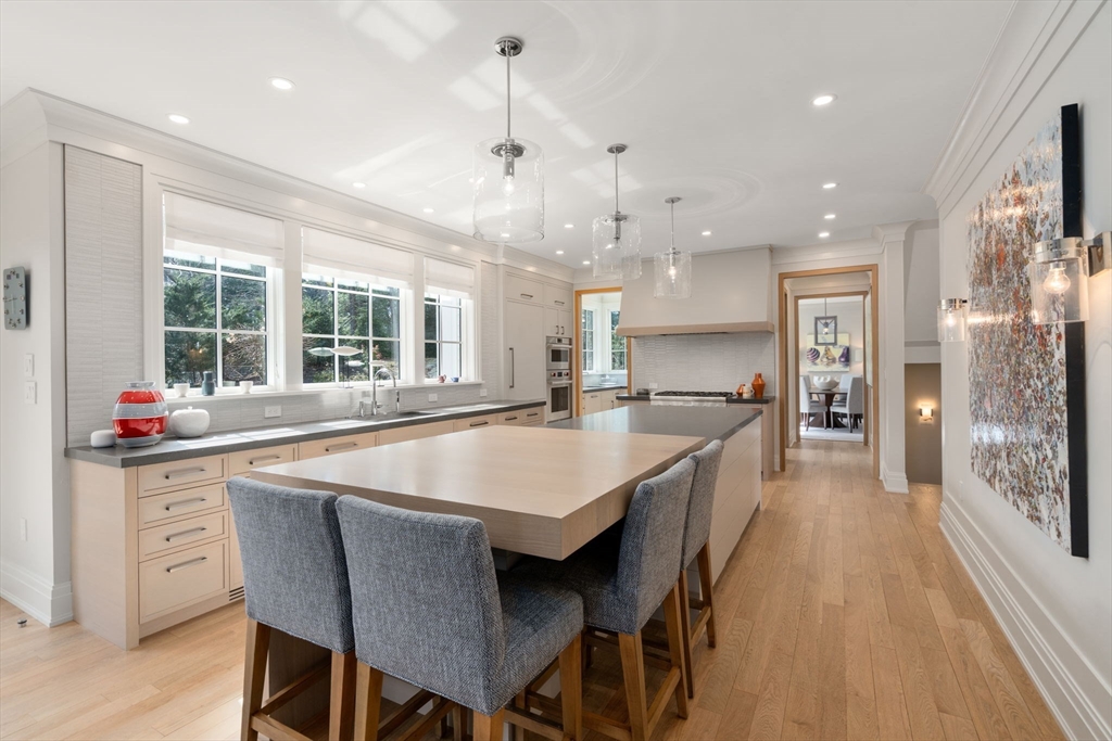 9 Skating Pond Road Weston, MA 02493 - Photo 4 of 34