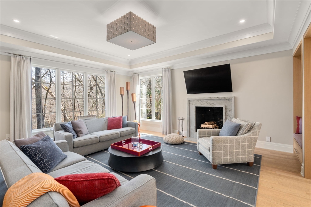 9 Skating Pond Road Weston, MA 02493 - Photo 7 of 34