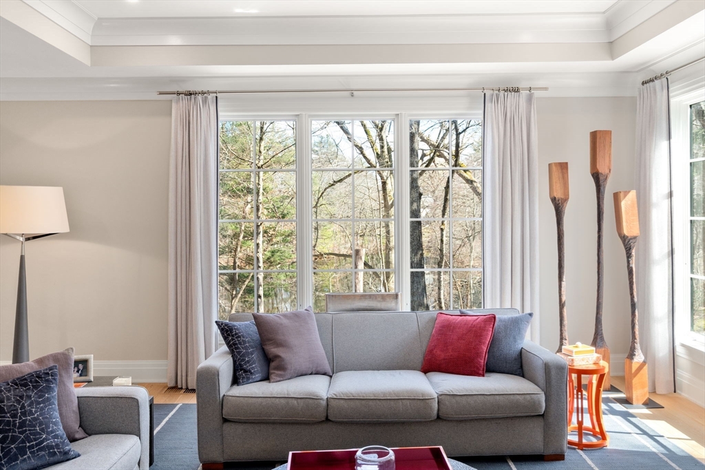 9 Skating Pond Road Weston, MA 02493 - Photo 8 of 34