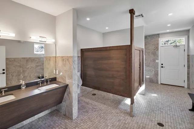 a view of entryway with wooden floor