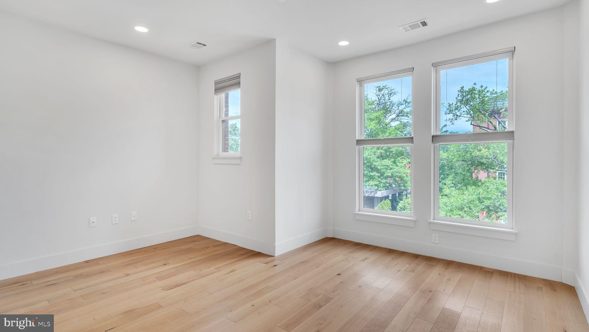 1309 E Street Southeast Washington, DC 20003 - Photo 13 of 33 Owners Suite