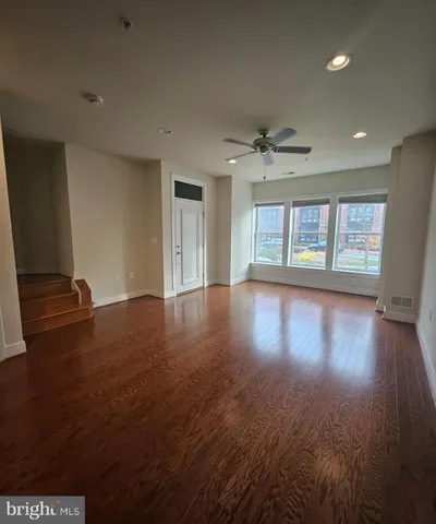 $4,375 | 620 East Howell Avenue, Unit 101, Alexandria, VA 22301