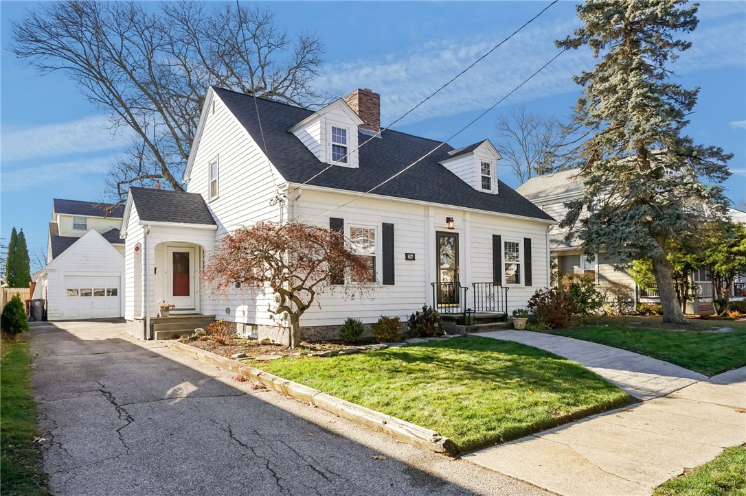 26 Keith Avenue Cranston, RI 02910 - Photo 2 of 43