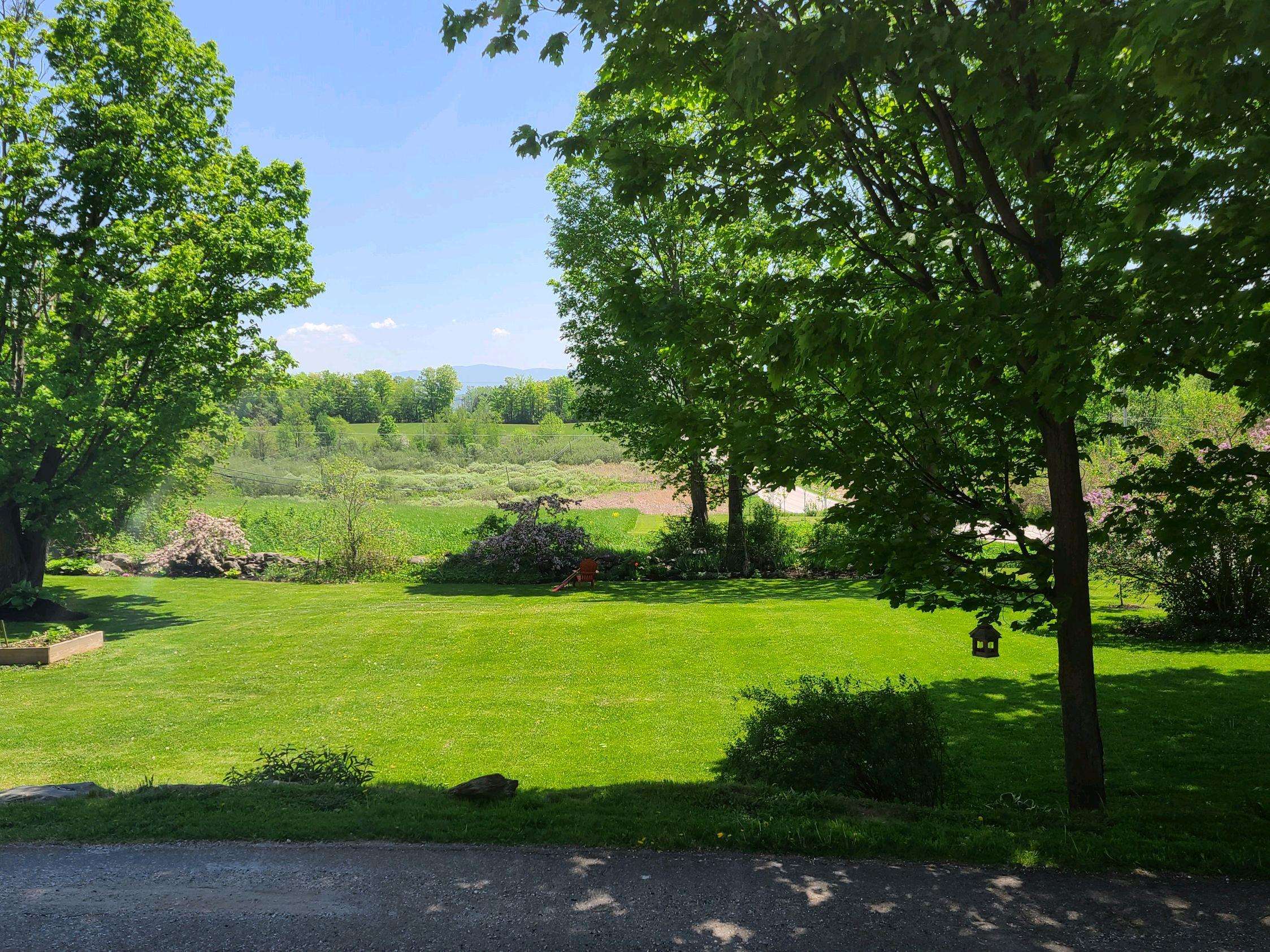 541 Fairfield Hill Road St. Albans Town, VT 05478 - Photo 5 of 22 Gallery Image 5
