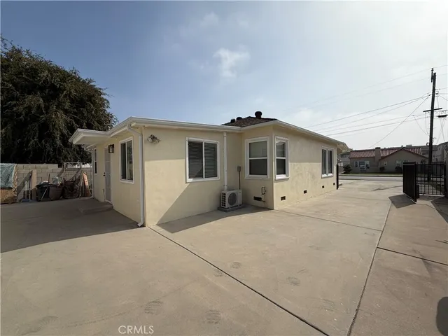 a front view of house with yard