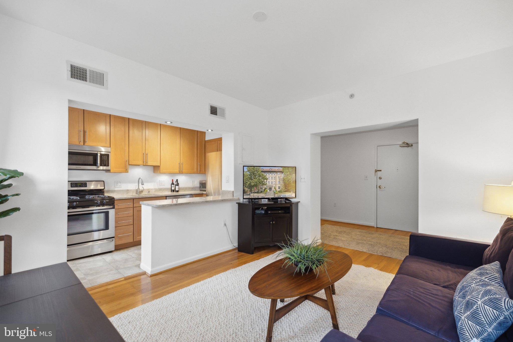 2633 Adams Mill Road Northwest, Unit 303 Washington, DC 20009 - Photo 8 of 24 Gallery Image 8