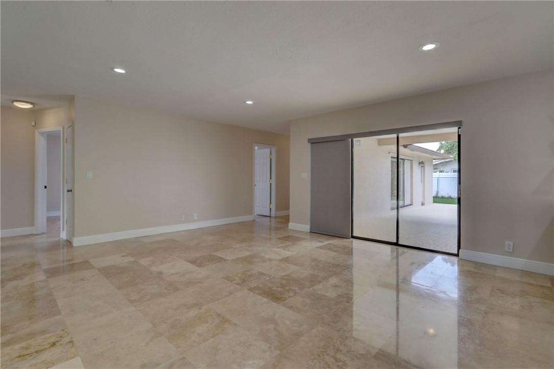 8671 Gatehouse Road Plantation, FL 33324 - Photo 5 of 28 Photo 5