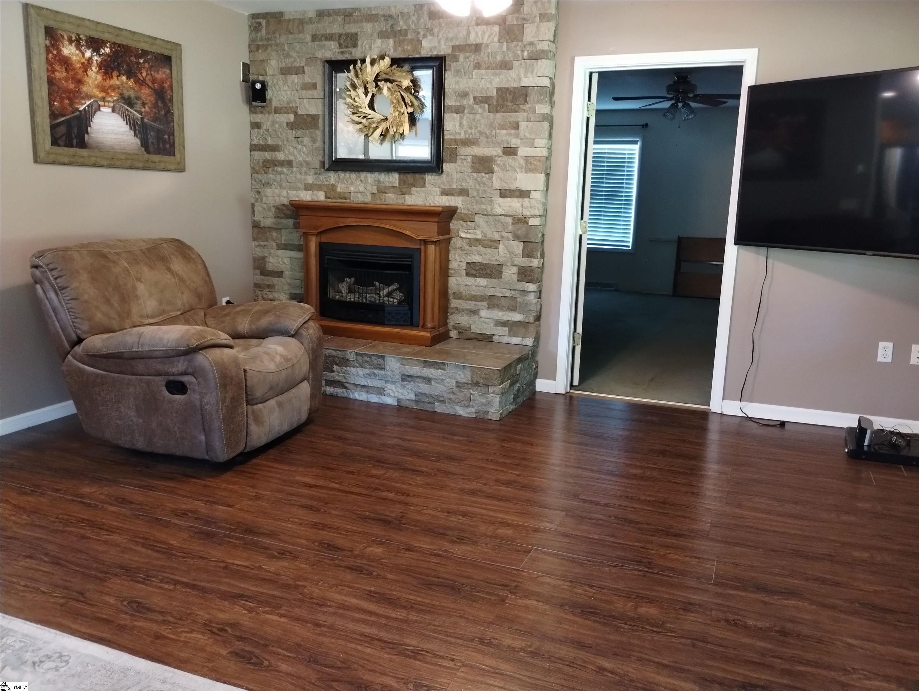 127 Eden Lane Central, SC 29630 - Photo 8 of 25