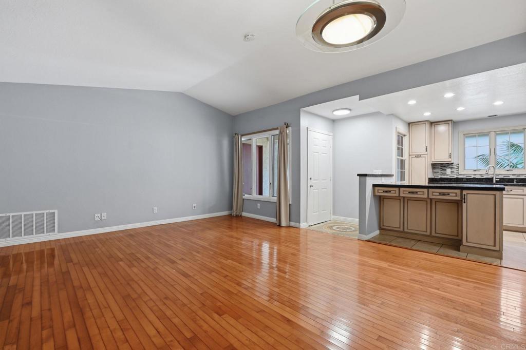 245 Smoke Tree Place Oceanside, CA 92057 - Photo 10 of 30