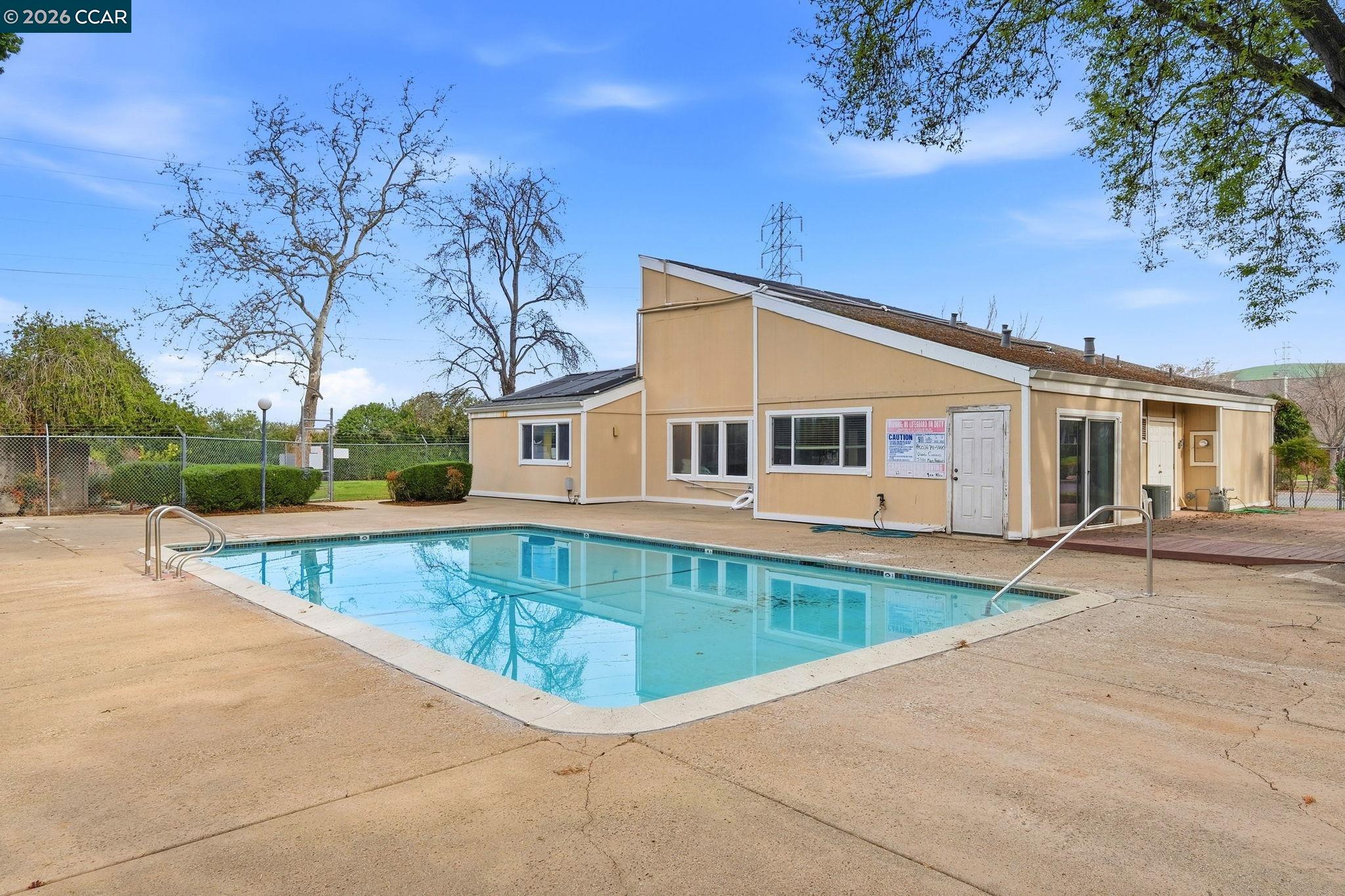 1195 Kenwal Road, Unit B Concord, CA 94521 - Photo 23 of 25
