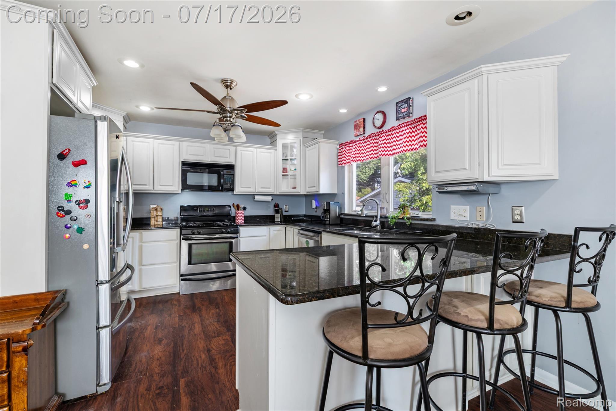 34604 Chestnut Street Wayne, MI 48184 - Photo 10 of 35 043.jpg