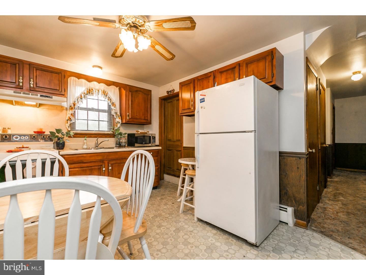 1013 Hilton Road Coatesville, PA 19320 - Photo 10 of 25 Kitchen