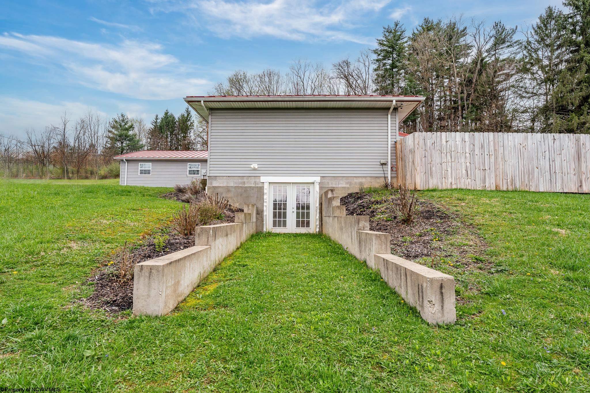 2626 Smithtown Road Morgantown, WV 26508 - Photo 30 of 49 Gallery Image 30