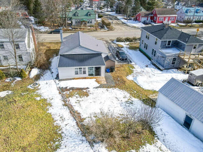 154 1st Rangeway Waterville, ME 04901 - Photo 5 of 43 154 1st Rangeway Waterville-small-007-00