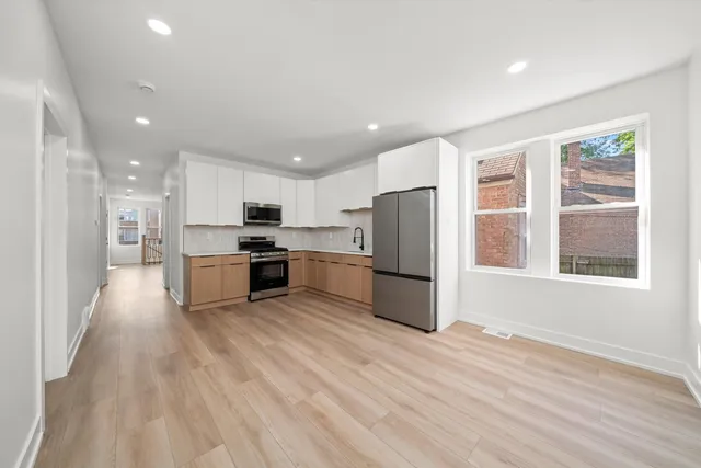 $2,600 | 7150 South Talman Avenue, Unit 1, Chicago, IL 60629