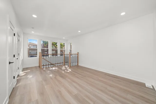 $2,600 | 7150 South Talman Avenue, Unit 1, Chicago, IL 60629